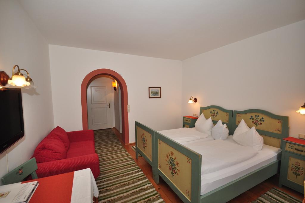 Hotel Gasthof Lamm Matrei am Brenner Pokoj fotografie