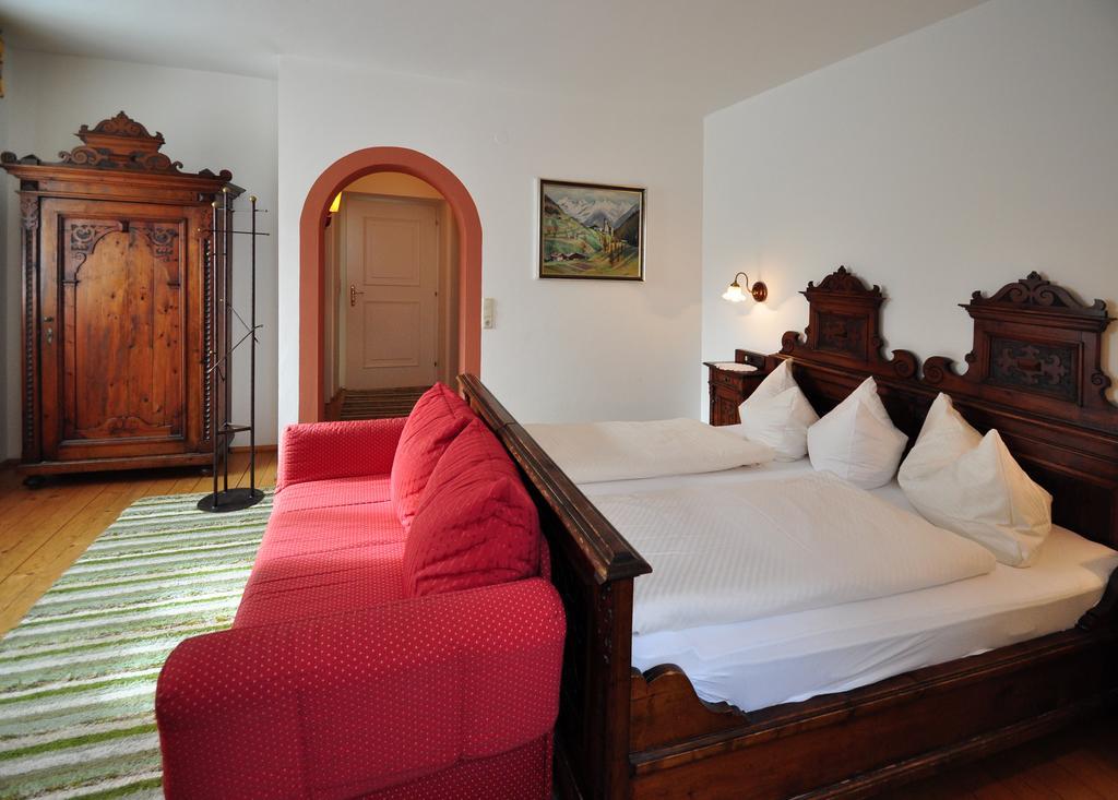 Hotel Gasthof Lamm Matrei am Brenner Pokoj fotografie