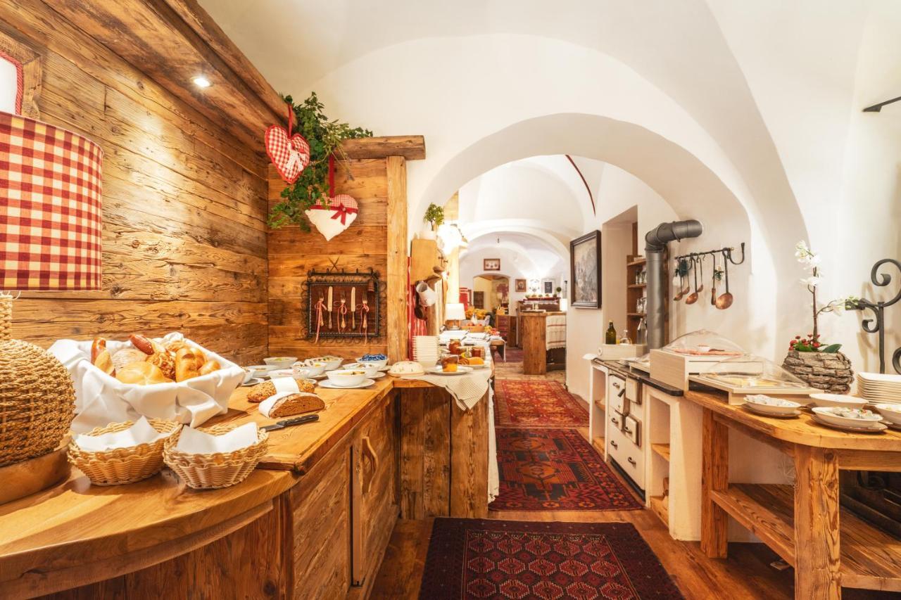 Hotel Gasthof Lamm Matrei am Brenner Exteriér fotografie